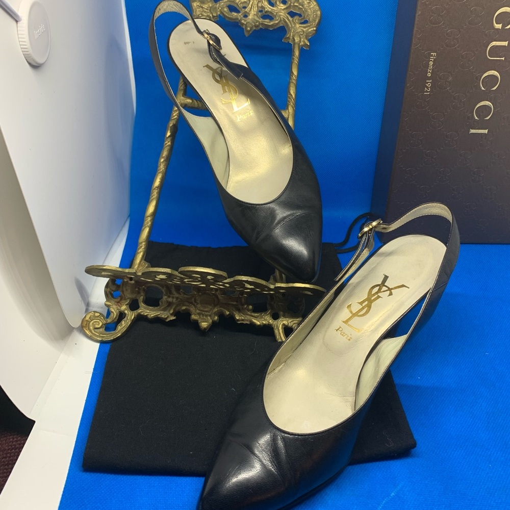 Yves Saint Laurent Black leather pumps - Picture 2 of 14